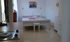Kad govorimo o apartmanima u Sivoti za Leto 2018, izbor od preko 20 vila garantuje da možete rezervisati apartman ili studio u skladu kako sa svojim željama, tako i mogućnostima 🙂 Najveći broj vila u Sivoti nalazi se malo dalje od samog mesta i plaža, ali zbog toga i čuvaju svoj mir sakrivene u bogatim maslinjacima.